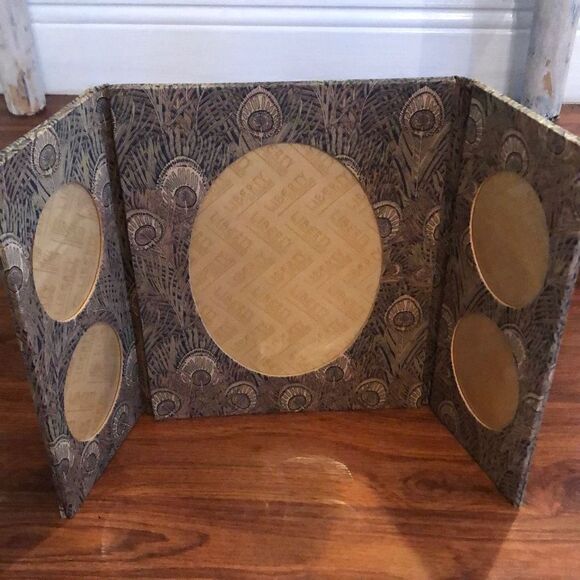 Liberty of London padded Multi frame tan peacock feather fern picture frame￼ - Picture 1 of 5